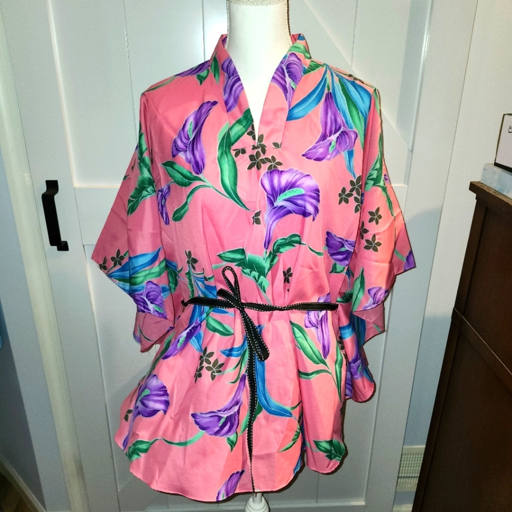 Hilo Hattie Floral Kimono with Belt OSFM Made in Hawaii